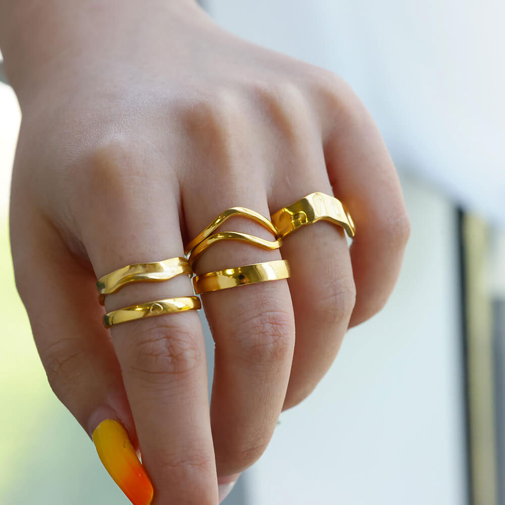 Odessa | Love Ring 18K Gold
