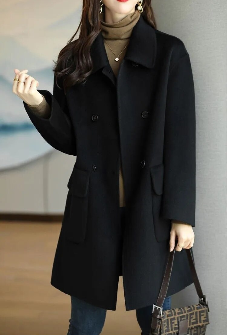 Thyra | Elegant Wool Coat